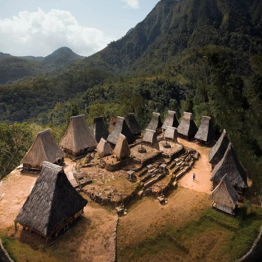 DENPASAR – ENDE - MONI